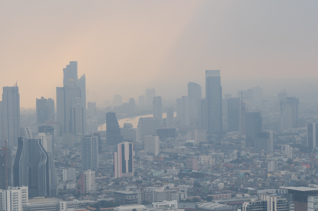 大気汚染とは？主な原因と汚染物質の種類